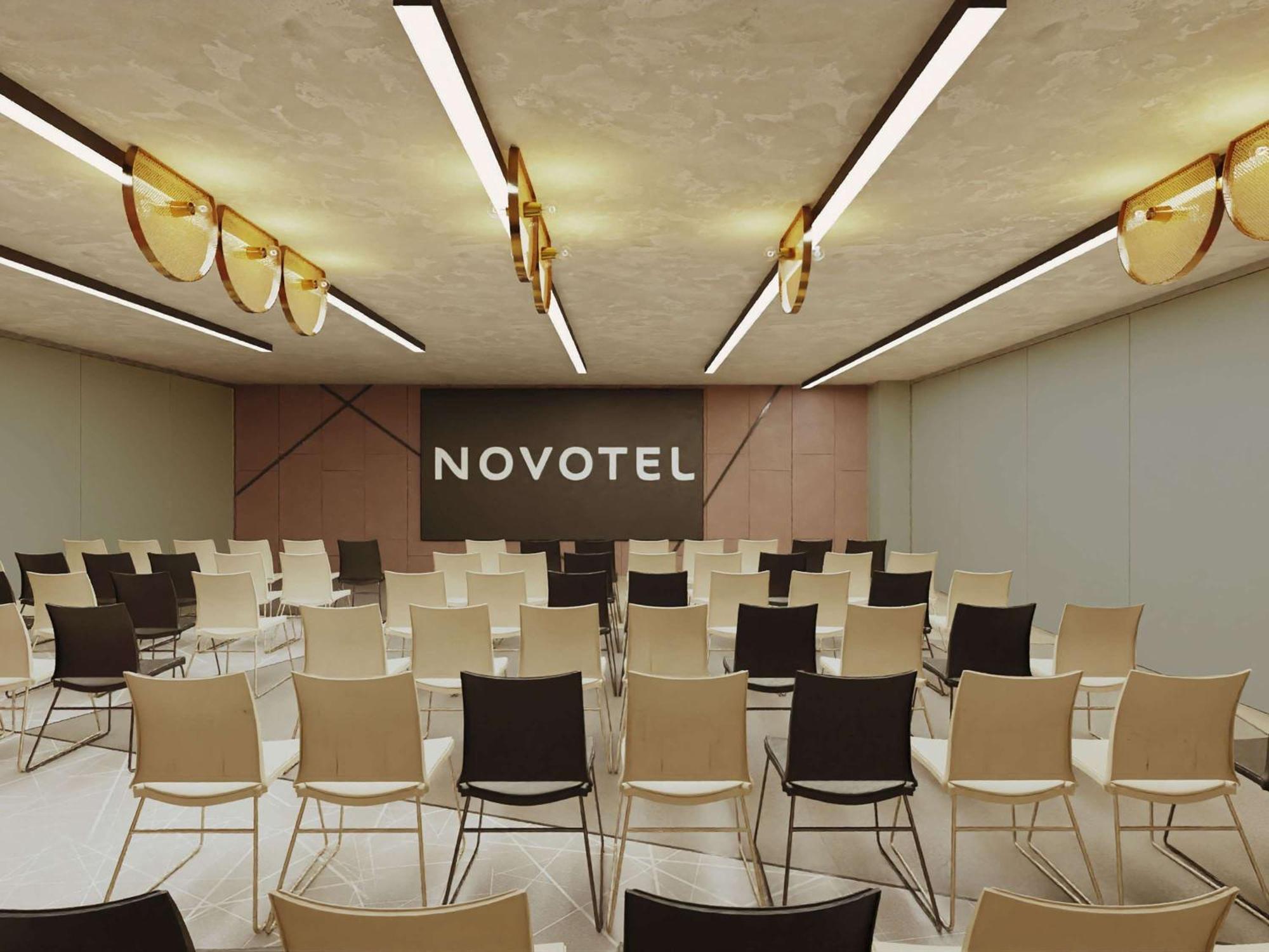 Novotel Valencia Lavant Kültér fotó