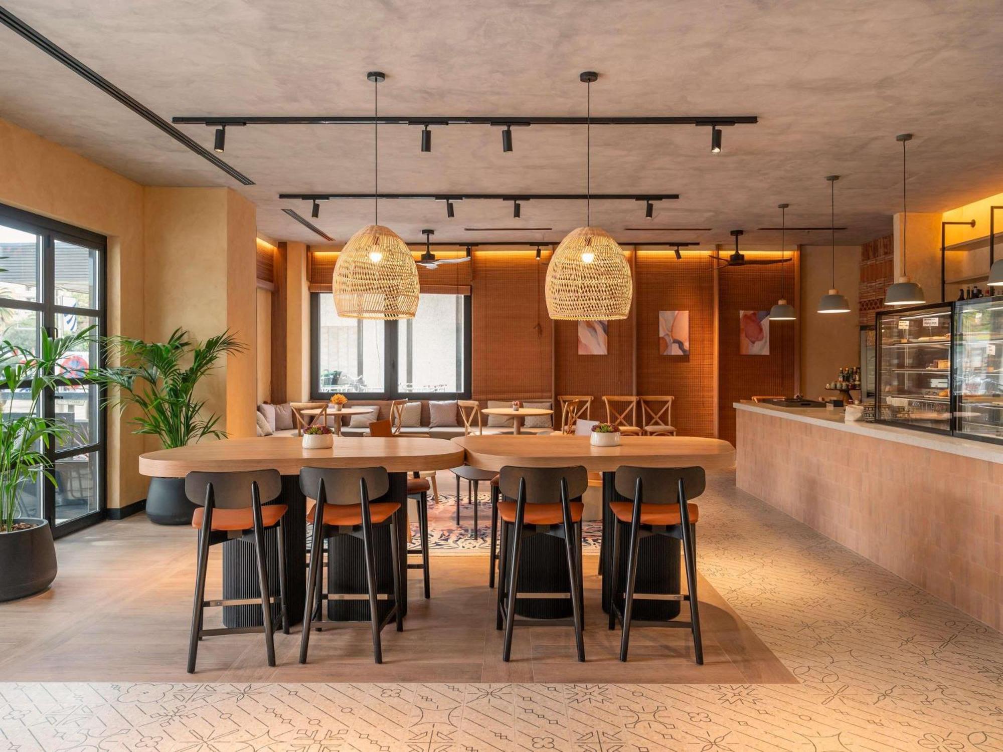 Novotel Valencia Lavant Kültér fotó